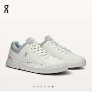 Women’s On Cloud Roger, size 10! Worn, but good condition